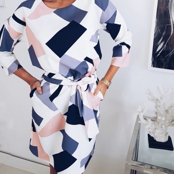 🌺HP Aztec Print Dress - Picture 2 of 3